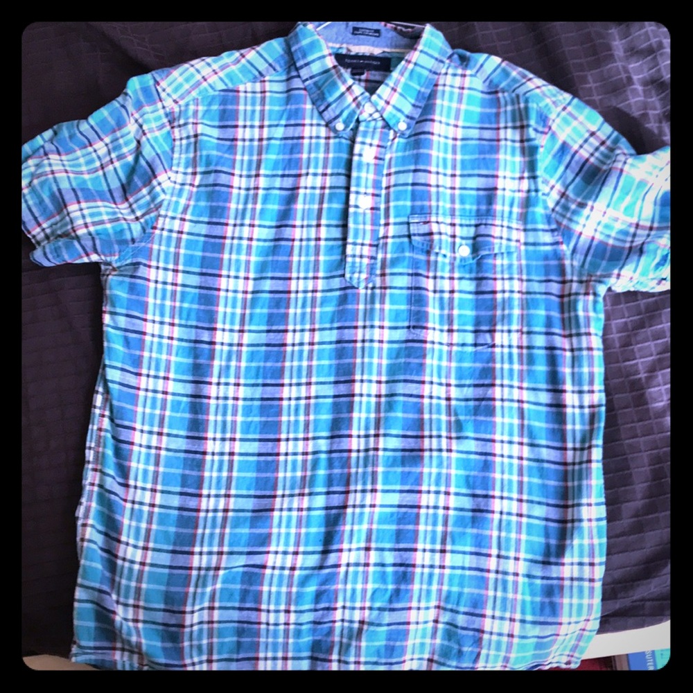 Tommy Hilfiger half button down